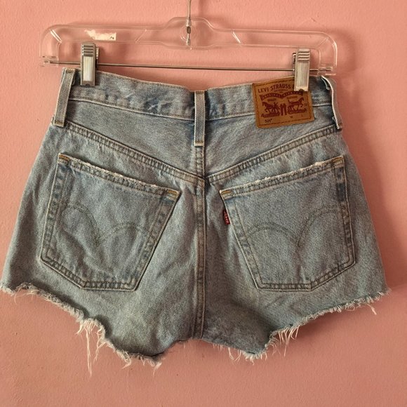 Levi’s 501 Light blue cutoff frayed denim shorts - Picture 3 of 4